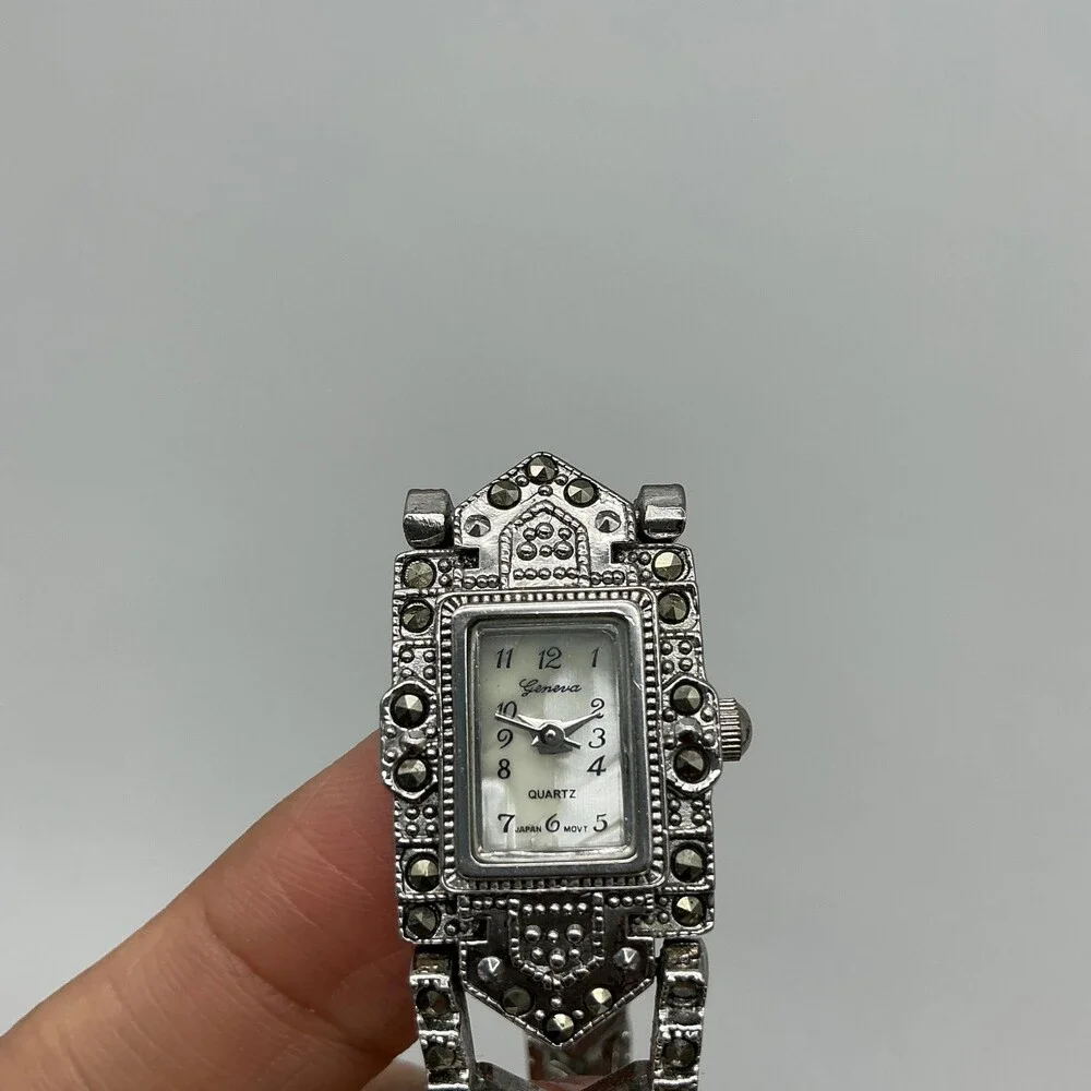 Geneva Platinum 3049 Womens Watch 17mm Silver Tone Marcasite New Battery 6.75